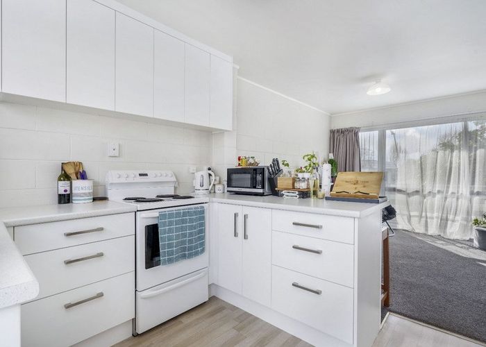  at 4/33 Old Mill Street, Frankton, Hamilton, Waikato