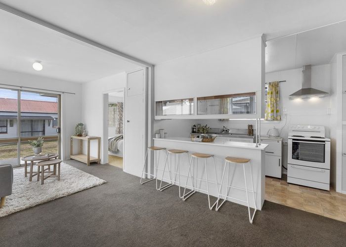  at 14 Greenhurst Street, Sockburn, Christchurch