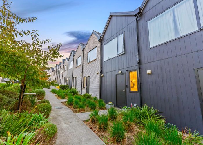  at 32 Wharara Lane, Massey, Waitakere City, Auckland