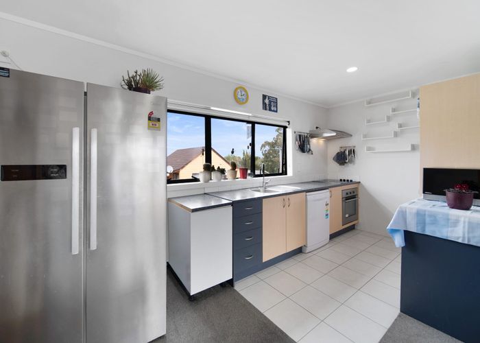  at 28 Kevale Place, Manurewa, Manukau City, Auckland