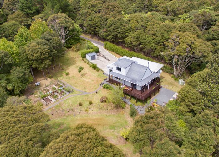  at 8 North Way, Titirangi, Auckland