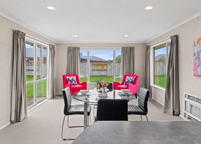  at 5 Boston Parade, Kelvin Grove, Palmerston North