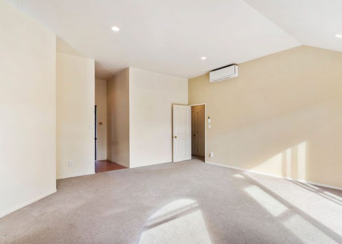  at 2 Anton Place, Takanini, Papakura, Auckland