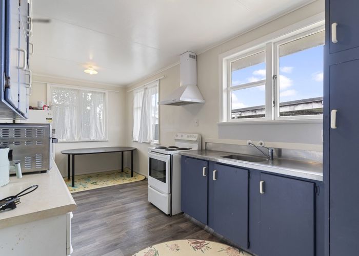  at 27 Chingford Close, Mangere, Manukau City, Auckland