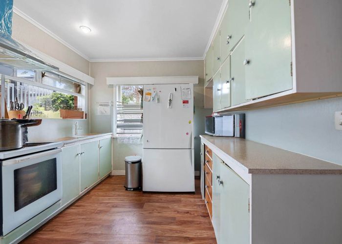  at 1/3 Angelo Avenue, Howick, Manukau City, Auckland