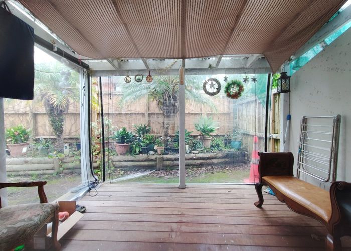  at 3 Queen Natalie Place, Massey, Waitakere City, Auckland