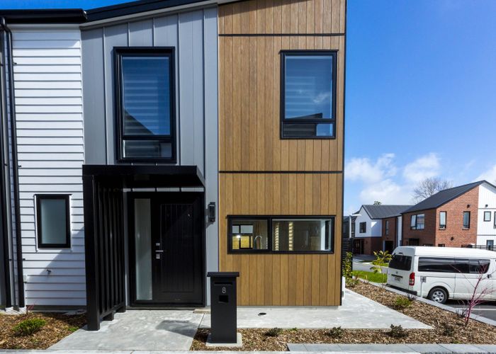  at 8 Reakes Crescent, Wallaceville, Upper Hutt, Wellington