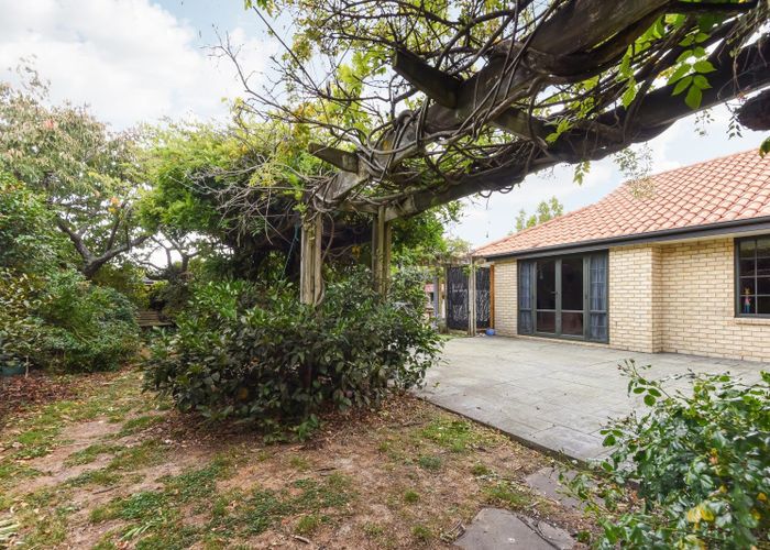  at 11 Templemore Drive, Richmond