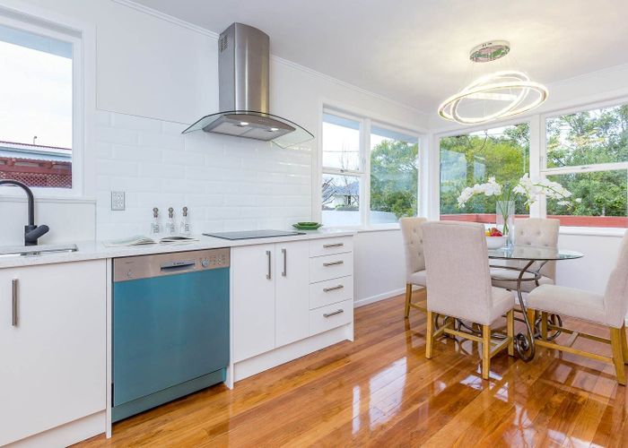  at 9 Swinburne Street, Blockhouse Bay, Auckland City, Auckland