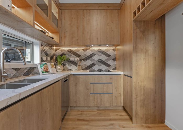  at Lot 1/20 Barrie Avenue, Papatoetoe, Manukau City, Auckland