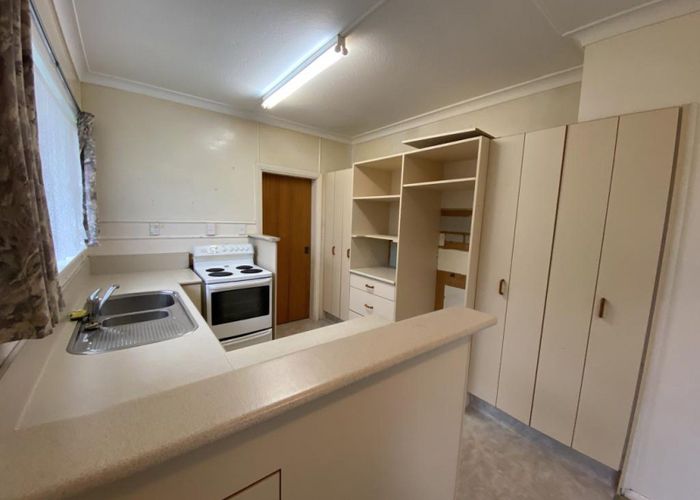  at 7 Strathmore Avenue, Awapuni, Palmerston North, Manawatu / Whanganui