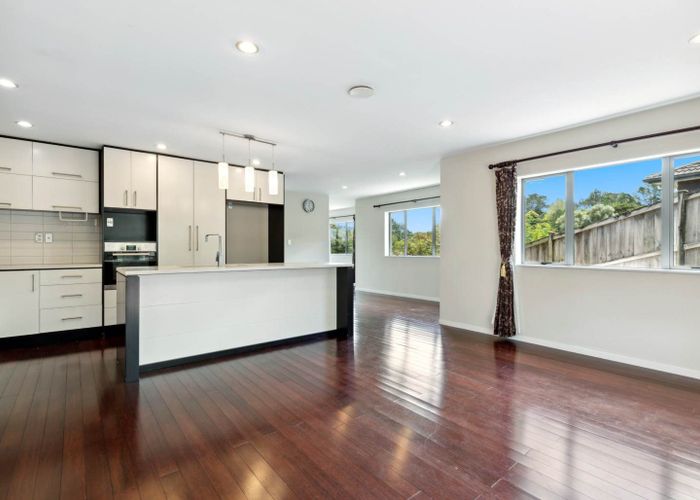  at 9 Baker Street, Fairview Heights, Auckland