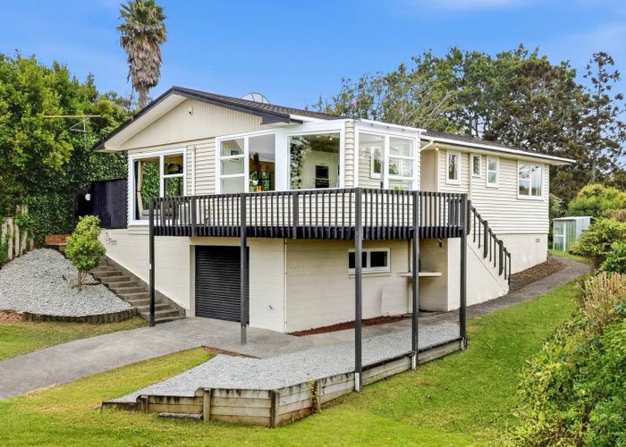  at 6 Cypress Place, Sunnynook, North Shore City, Auckland