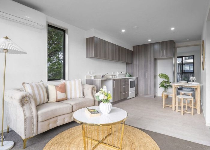  at 2/1902 Great North Road, Avondale, Auckland City, Auckland