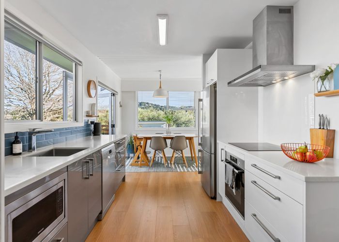  at 110 Lantana Road, Green Bay, Waitakere City, Auckland