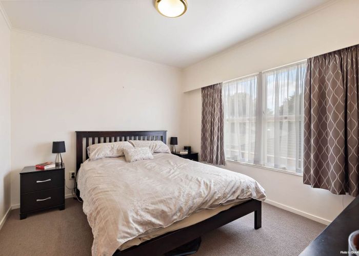  at 1/84 Archers Road, Glenfield, North Shore City, Auckland