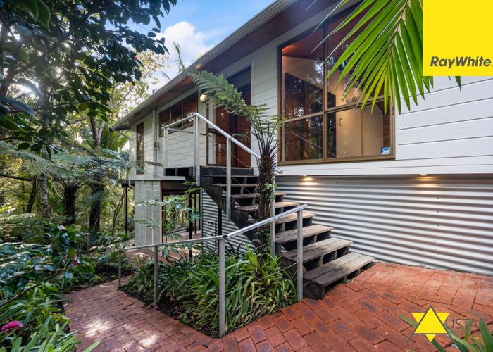  at 700 West Coast Road, Oratia, Waitakere City, Auckland