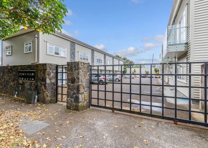  at 4/63 Galway Street, Onehunga, Auckland