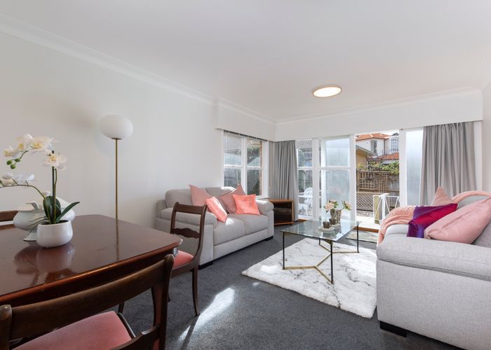  at 4/50 Turama Road, Royal Oak, Auckland