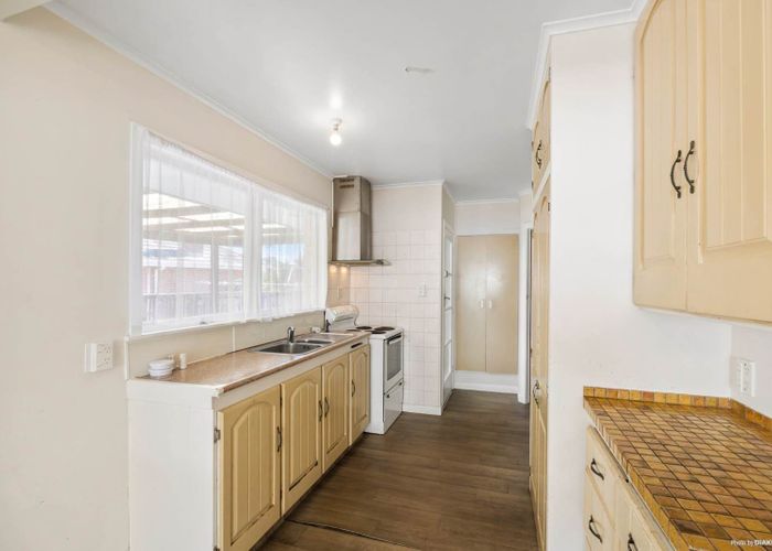  at 25 Myers Road, Manurewa East, Manukau City, Auckland