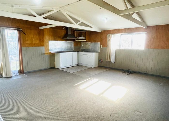  at 8 Boundary Road, Clover Park, Auckland