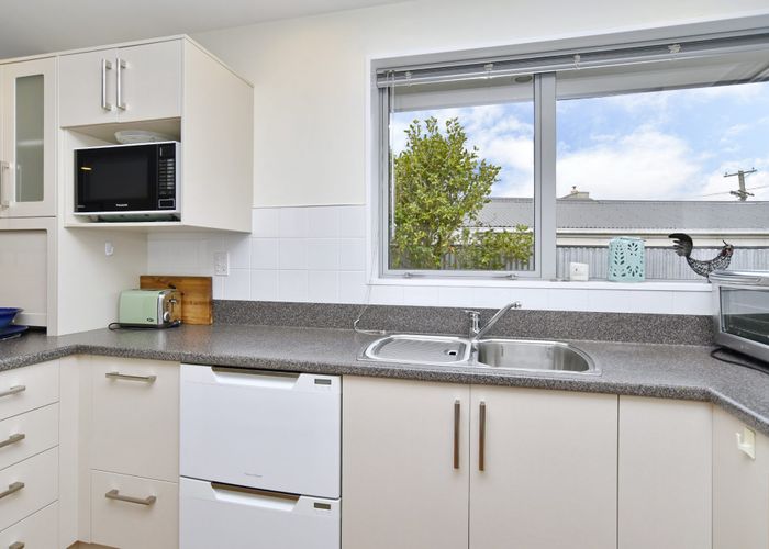  at 15 Chedworth Avenue, Bishopdale, Christchurch