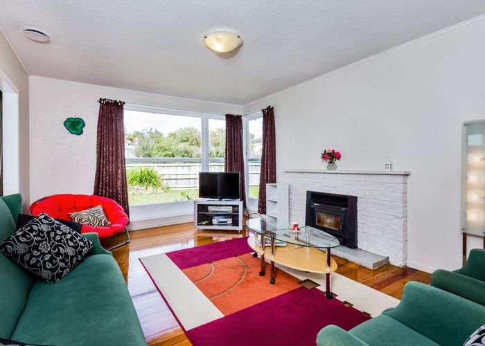  at 2 Claridge Rd, Glen Eden, Waitakere City, Auckland