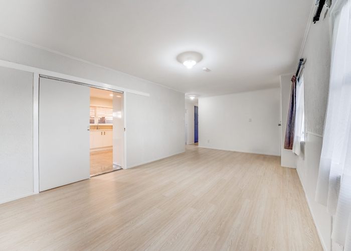  at 38 Pinedale Place, Henderson, Waitakere City, Auckland