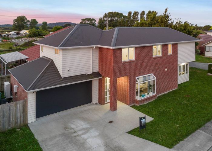  at 37 Tarapiroe Avenue, Takanini, Auckland