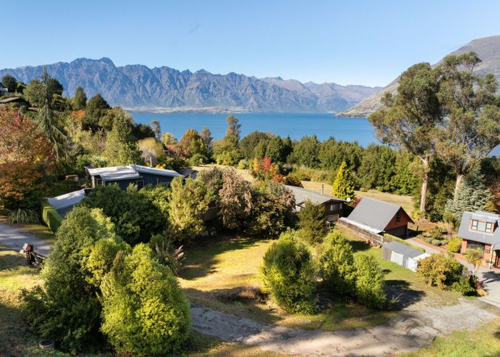  at 81 Arawata Terrace, Sunshine Bay, Queenstown
