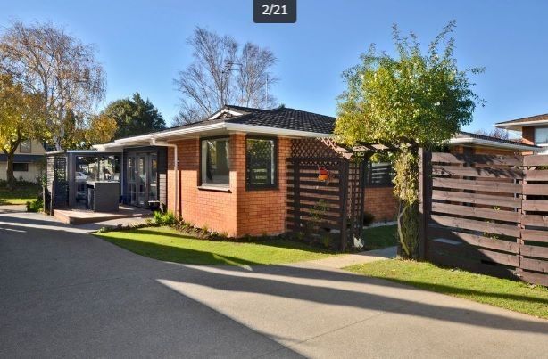  at 15 Highland Place, Avonhead, Christchurch City, Canterbury