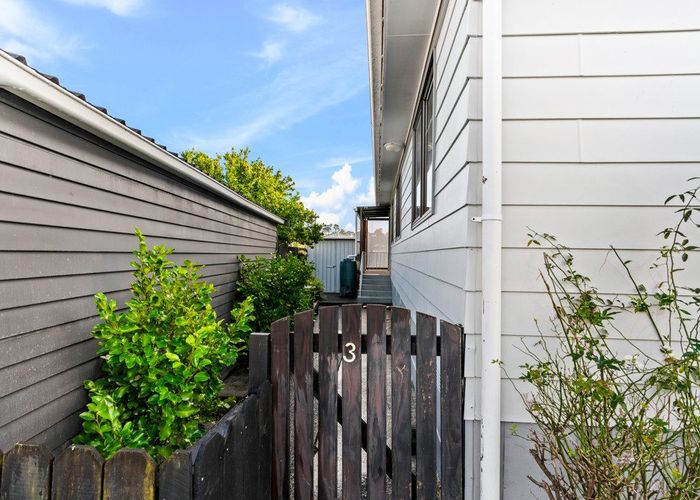  at 3/76 Luanda Drive, Ranui, Waitakere City, Auckland
