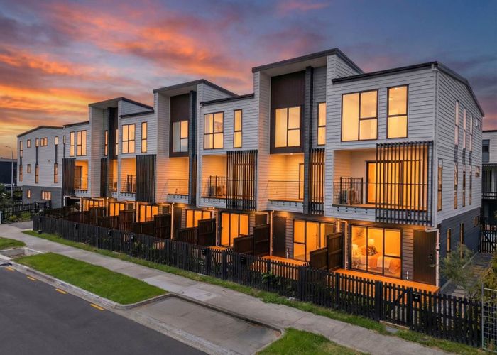  at 10  Scott Road, Hobsonville, Waitakere City, Auckland