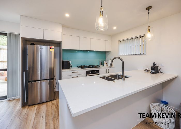  at 33 Tamaki Avenue, Otahuhu, Auckland