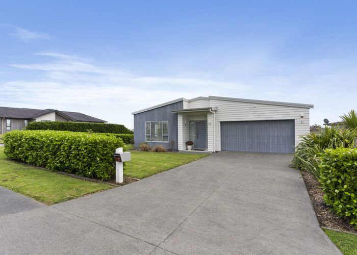  at 22 Mahutonga Avenue, Beachlands, Manukau City, Auckland