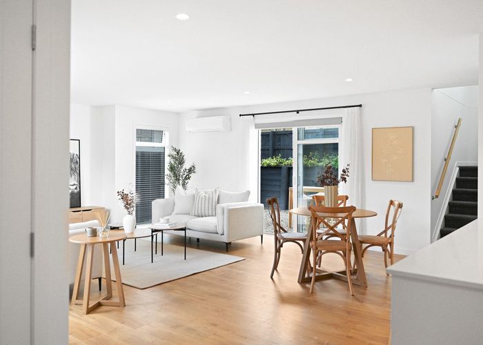 at 1/10 Gallants Place, Flagstaff, Hamilton