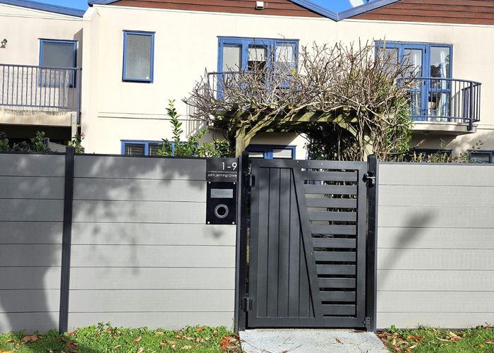  at 1/9 John Jennings Drive, Oteha, Auckland