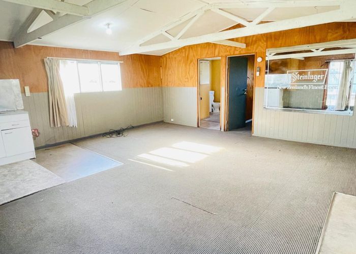  at 8 Boundary Road, Clover Park, Auckland