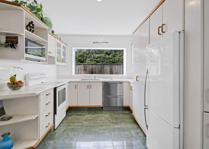  at 35a Tukapa Street, Westown, New Plymouth, Taranaki