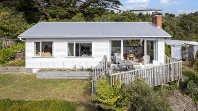  at 18 Warrington Grove, Newlands, Wellington