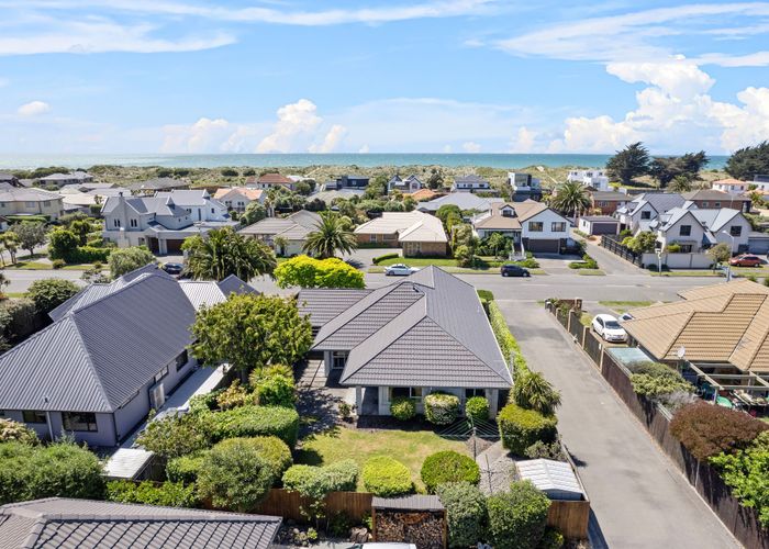  at 43 Aston Drive, Waimairi Beach, Christchurch