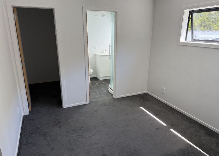  at 9 Lowry Heights, Stokes Valley, Lower Hutt, Wellington