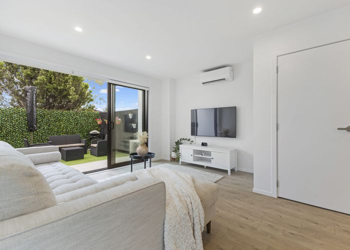  at 52A Rutland Road, Mount Wellington, Auckland