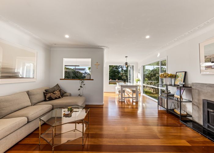  at 4 Divich Avenue, Te Atatu South, Auckland