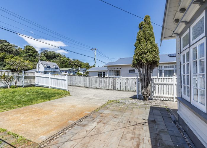  at 99 Darlington Road, Miramar, Wellington