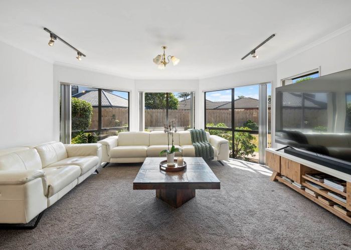  at 27 Longford Park Drive, Takanini, Auckland