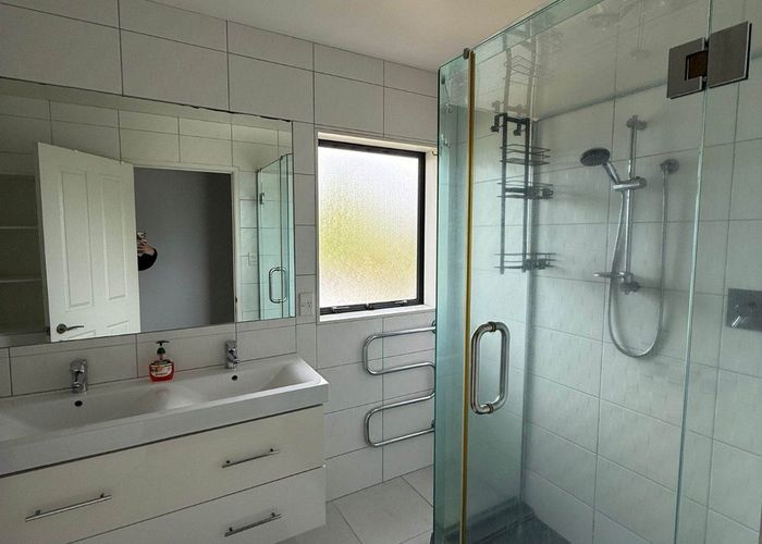  at 17a Frost Road, Mount Roskill, Auckland City, Auckland