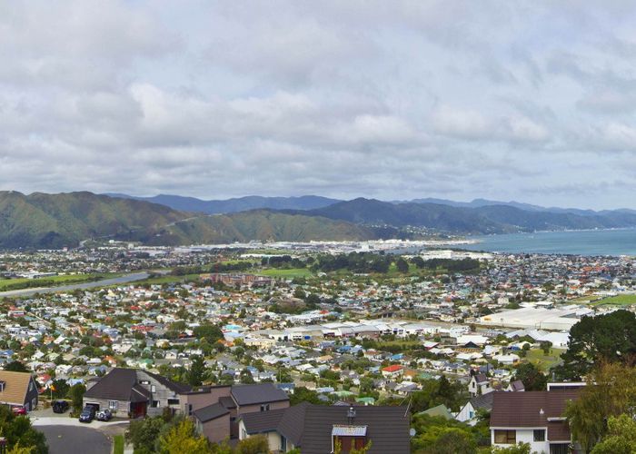  at 52 Mulberry Street, Maungaraki, Lower Hutt