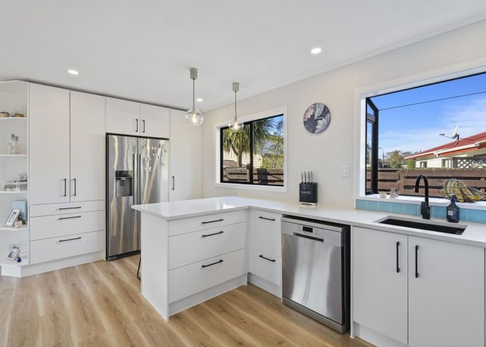 at 9 Laredo Grove, Totara Park, Upper Hutt, Wellington