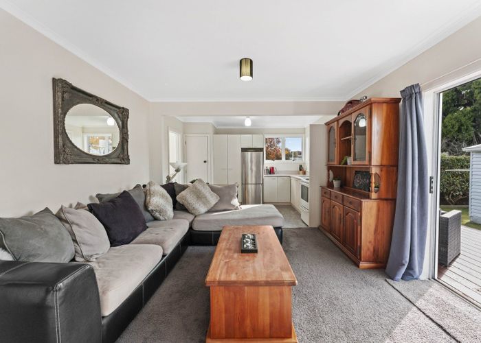  at 2/118 Gillies Avenue, Taupo